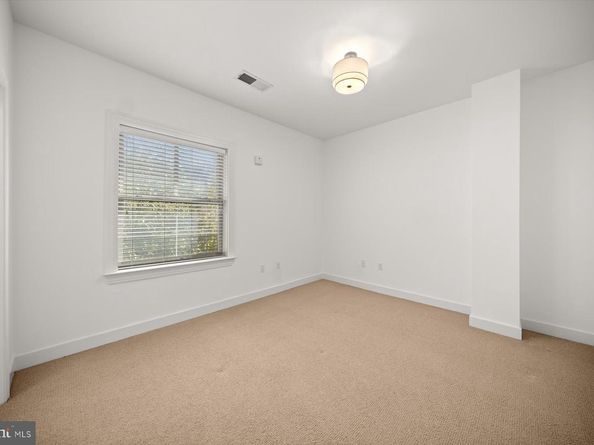 2227 12TH Court N, Arlington VA 22201