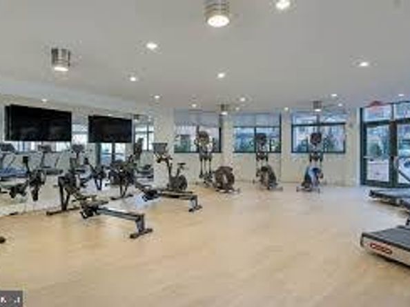 2227 12TH Court N, Arlington VA 22201