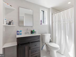 819 Bergen Street, Philadelphia PA 19111