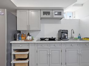 819 Bergen Street, Philadelphia PA 19111