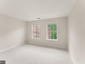 47779 Scotsborough, Sterling VA 20165