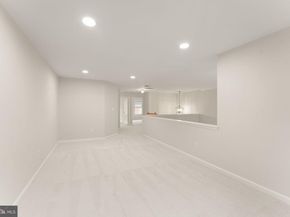 47779 Scotsborough, Sterling VA 20165