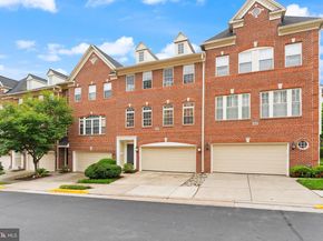 47779 Scotsborough, Sterling VA 20165