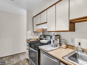 3040 Pineview Court NE, Washington DC 20018