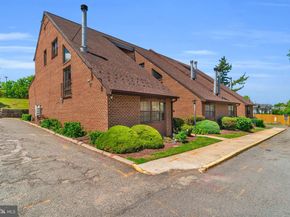 3040 Pineview Court NE, Washington DC 20018