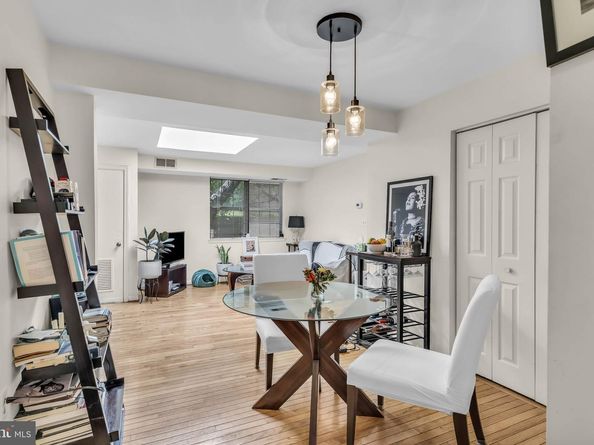 3040 Pineview Court NE, Washington DC 20018