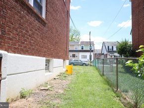 1134 Woodland Avenue, Sharon Hill PA 19079