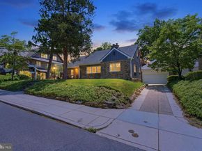 3226 W Penn Street, Philadelphia PA 19129