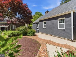 3226 W Penn Street, Philadelphia PA 19129