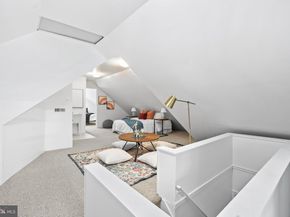 3226 W Penn Street, Philadelphia PA 19129