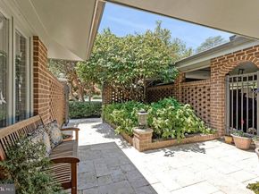 6952 Kyleakin Court, Mclean VA 22101