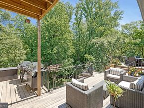 6952 Kyleakin Court, Mclean VA 22101