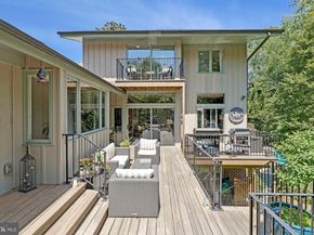 6952 Kyleakin Court, Mclean VA 22101