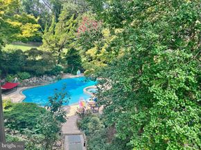 6952 Kyleakin Court, Mclean VA 22101