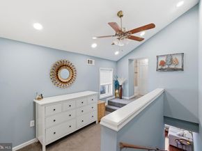 1102 S Front Street, Philadelphia PA 19147