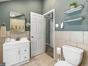 1102 S Front Street, Philadelphia PA 19147