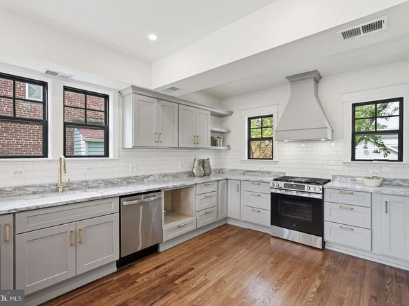 2605 33rd Street SE, Washington DC 20020