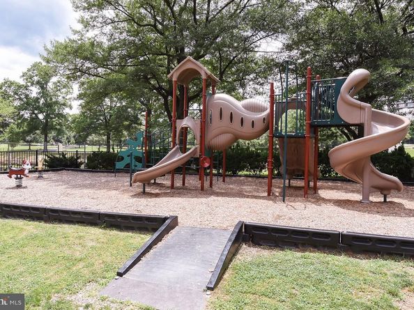 1011 Arlington Boulevard 648, Arlington VA 22209