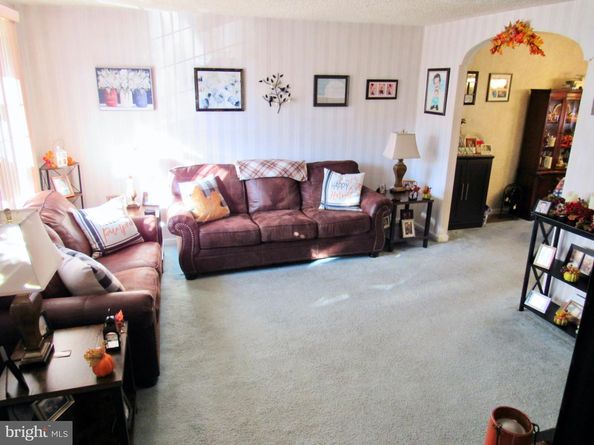 4245 J Street, Philadelphia PA 19124