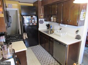 4245 J Street, Philadelphia PA 19124