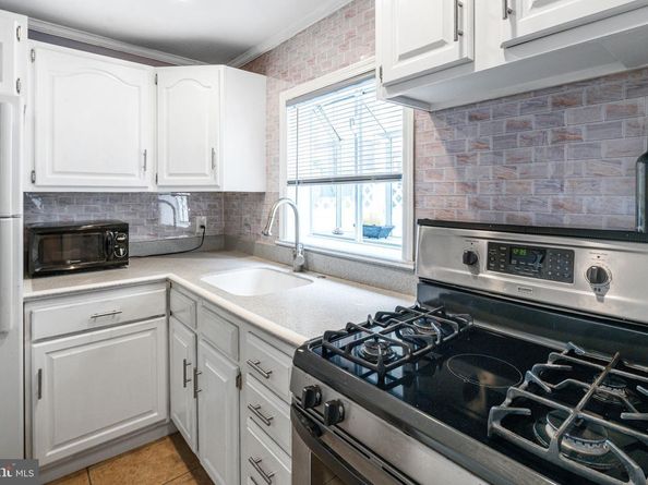 2543 S Franklin Street, Philadelphia PA 19148
