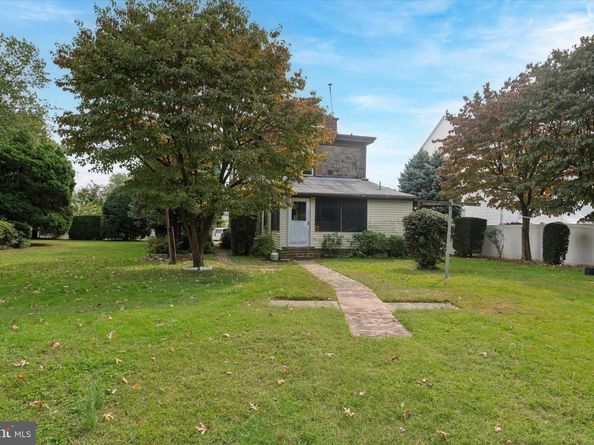8330 Cottage Street, Philadelphia PA 19136