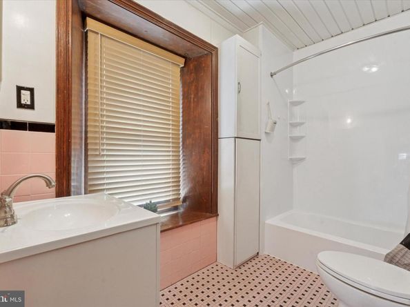8330 Cottage Street, Philadelphia PA 19136