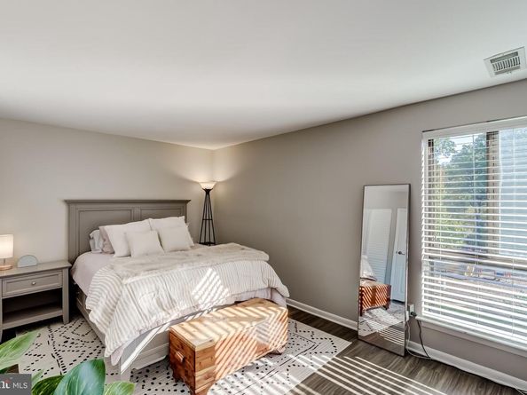 11260 Chestnut Grove Square 339, Reston VA 20190