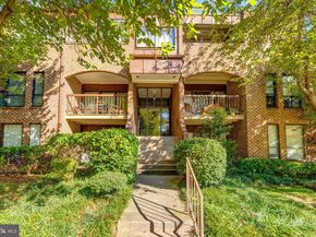11260 Chestnut Grove Square 339, Reston VA 20190