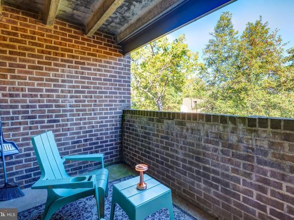 11260 Chestnut Grove Square 339, Reston VA 20190