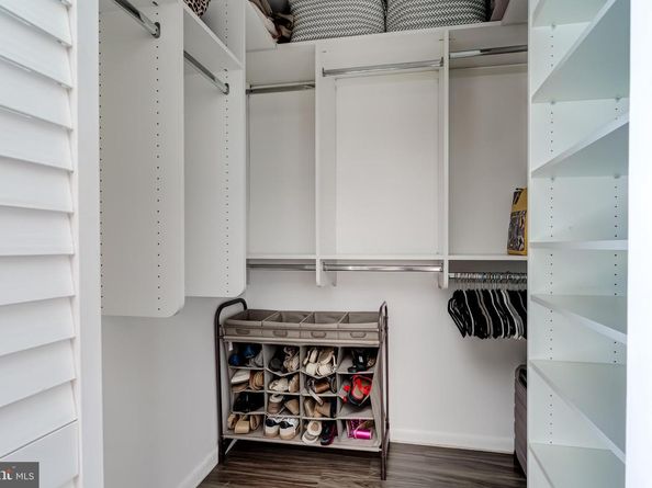 11260 Chestnut Grove Square 339, Reston VA 20190