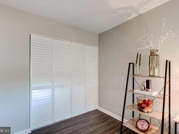 11260 Chestnut Grove Square 339, Reston VA 20190