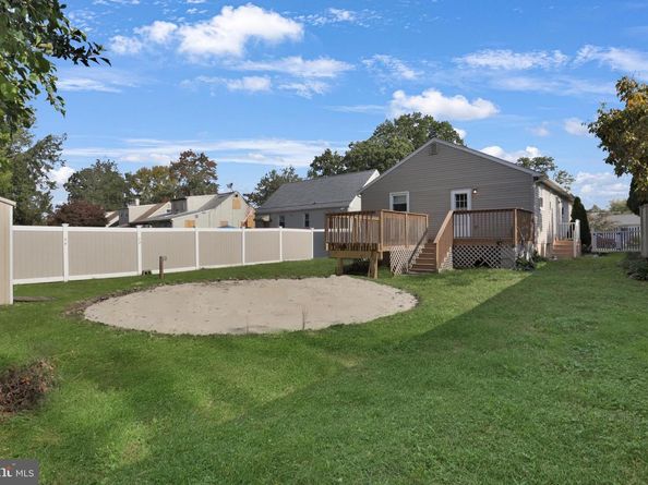 446 Maple Street, Warminster PA 18974