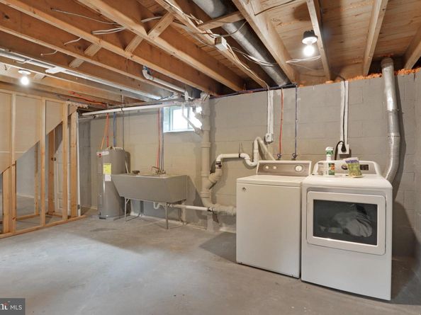 446 Maple Street, Warminster PA 18974