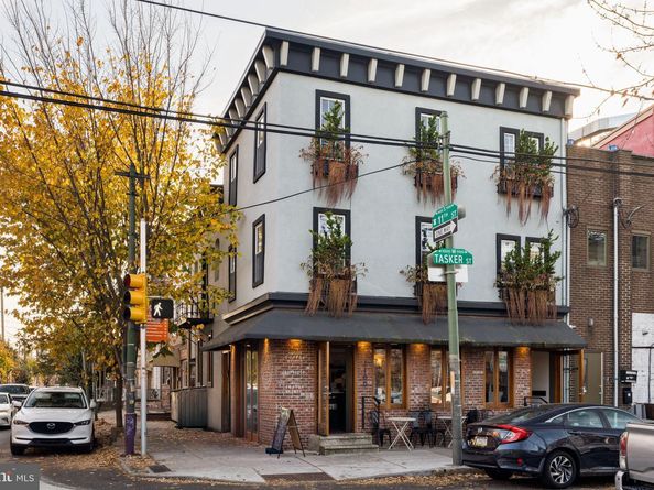 1114 Pierce Street, Philadelphia PA 19148