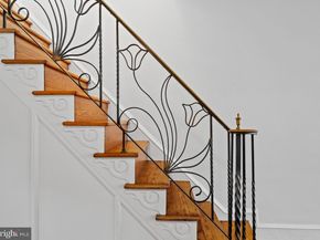 1114 Pierce Street, Philadelphia PA 19148