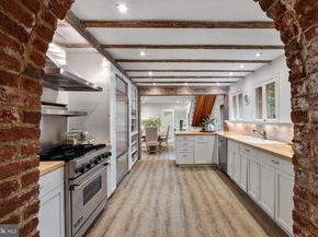 430 S Lee Street S, Alexandria VA 22314