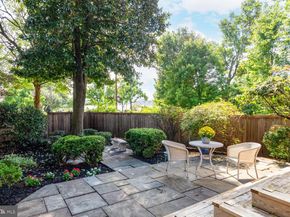 430 S Lee Street S, Alexandria VA 22314