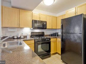 800 4TH Street SW N701, Washington DC 20024