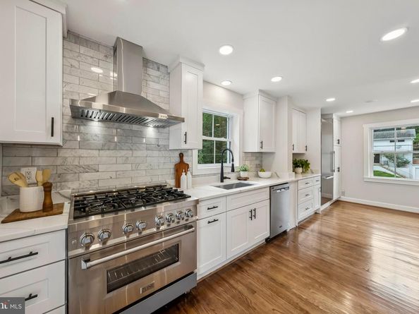 3801 Lorcom Lane N, Arlington VA 22207