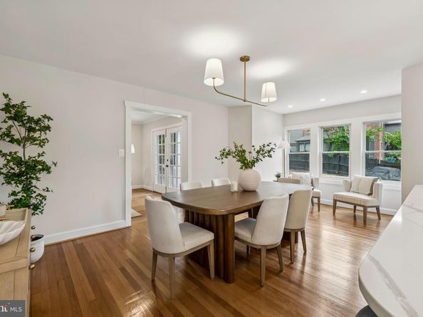 3801 Lorcom Lane N, Arlington VA 22207