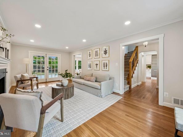 3801 Lorcom Lane N, Arlington VA 22207