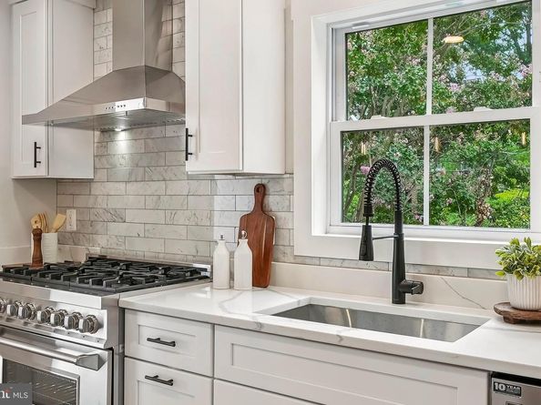 3801 Lorcom Lane N, Arlington VA 22207