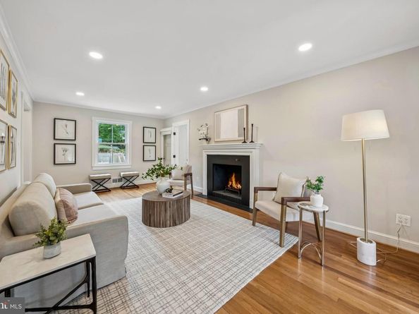 3801 Lorcom Lane N, Arlington VA 22207