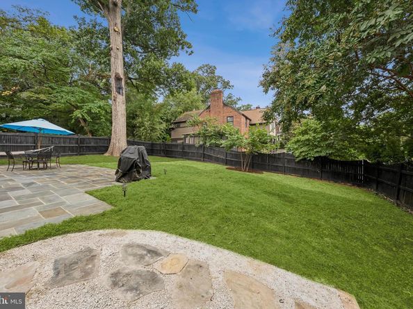 3801 Lorcom Lane N, Arlington VA 22207