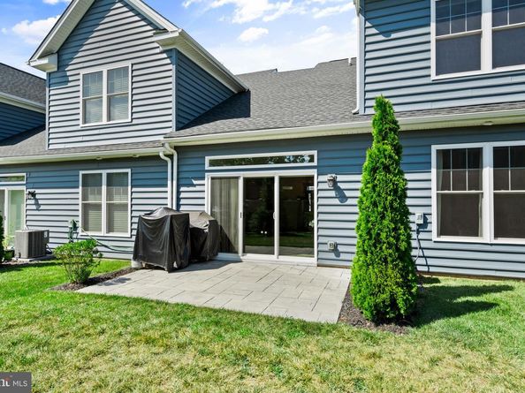 905 Holden Court, Warminster PA 18974