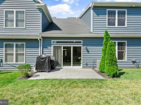 905 Holden Court, Warminster PA 18974