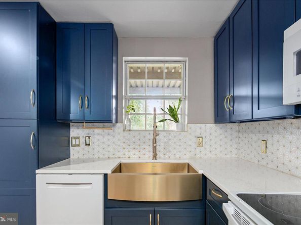 2833 S Wakefield Street C, Arlington VA 22206