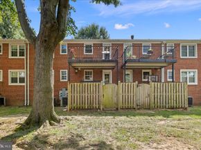 2833 S Wakefield Street C, Arlington VA 22206
