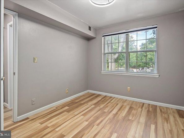 2833 S Wakefield Street C, Arlington VA 22206